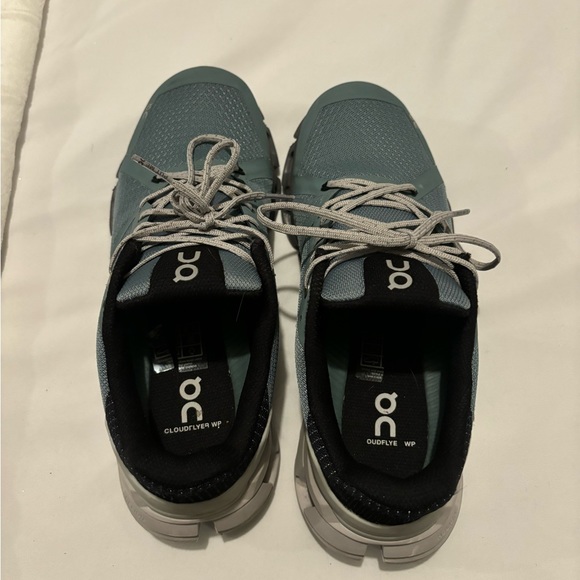 ON CLOUDFLYER WATERPROOF SEA/GLACI WOMEN shoes - Picture 3 of 4